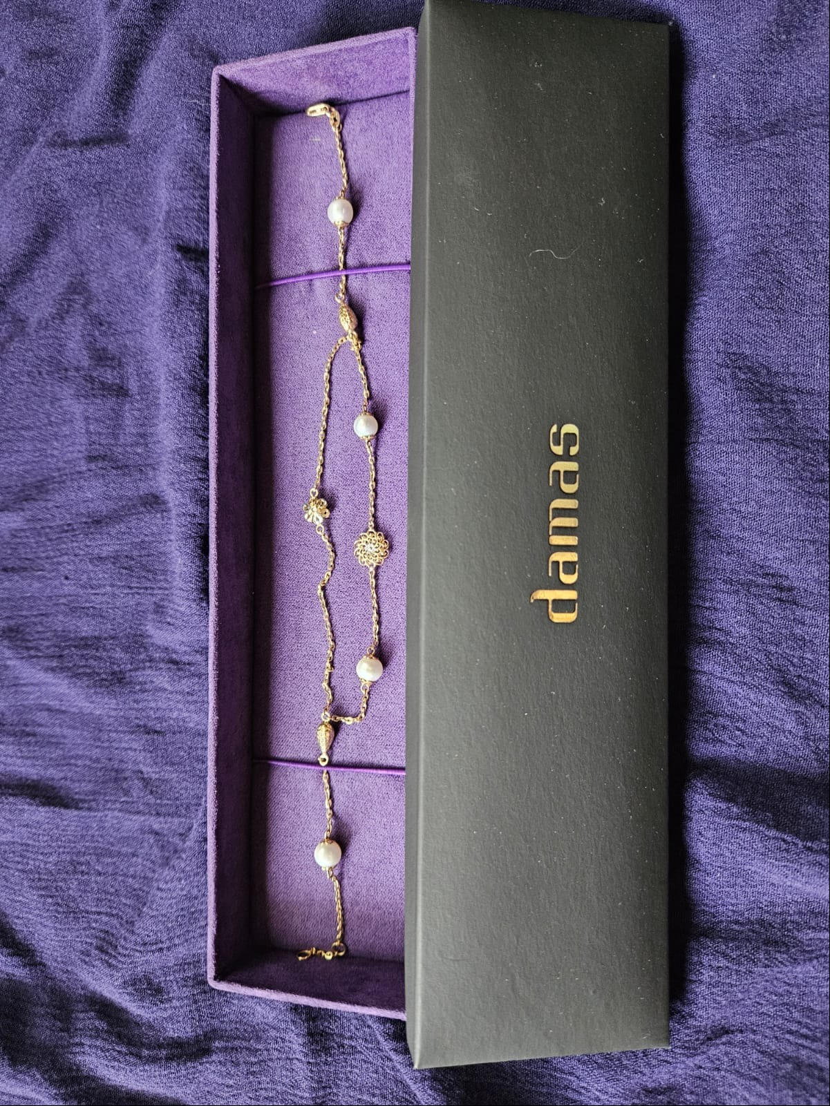 Damas 18k Gold and Pearl Bracelet