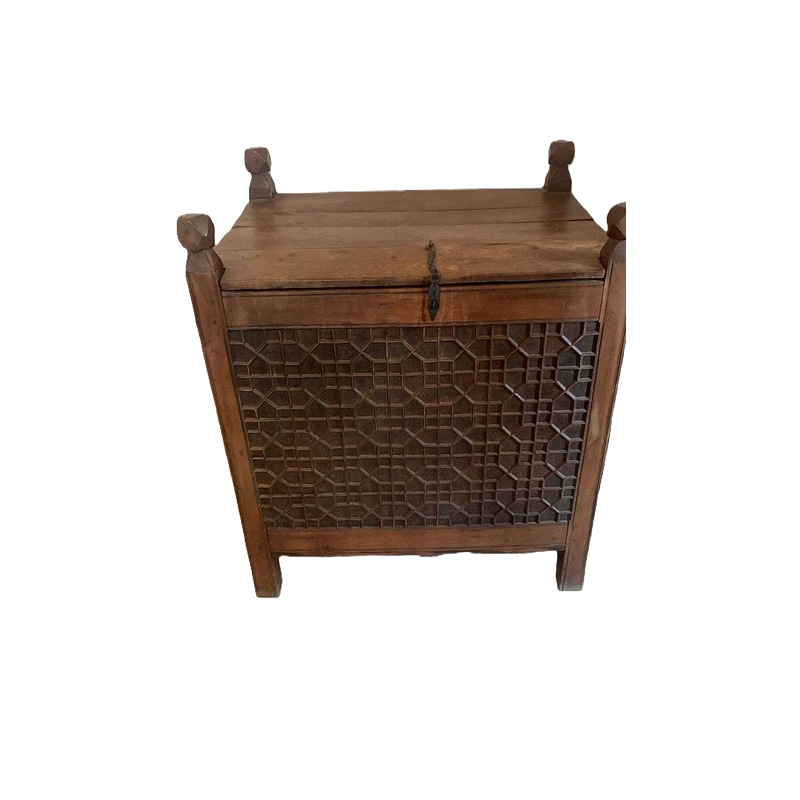 hand crafted wooden chest - perfect for storage of bedding or for use on a patio